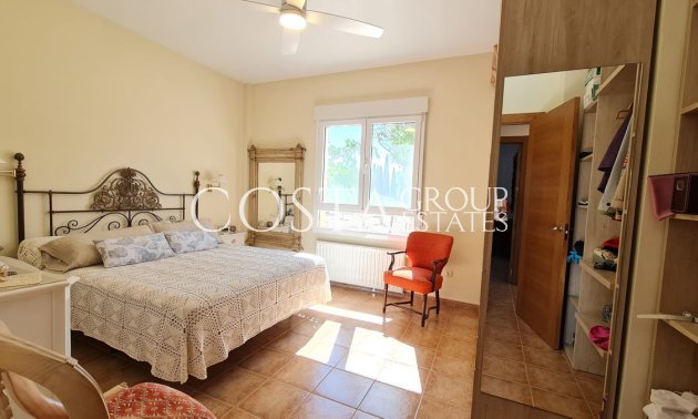 Wiederverkauf - Villa -
Yecla - Yecla Centro