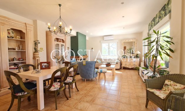 Wiederverkauf - Villa -
Yecla - Yecla Centro