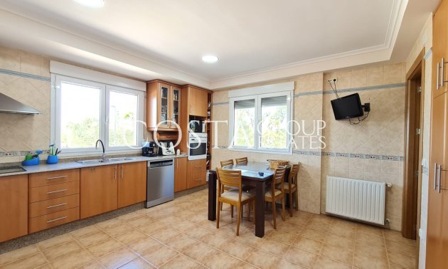 Wiederverkauf - Villa -
Yecla - Yecla Centro