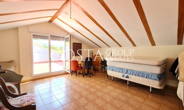 Wiederverkauf - Villa -
Yecla - Yecla Centro