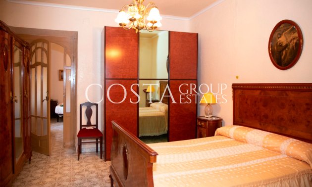 Wiederverkauf - Villa -
Yecla - Yecla Centro