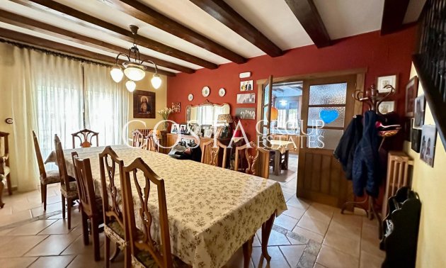 Wiederverkauf - Villa -
Yecla - Yecla Centro