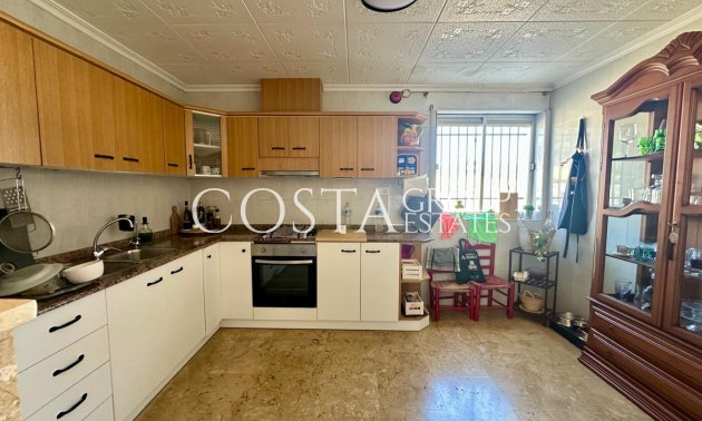 Odsprzedaż - Willa -
Jumilla - Torre del Rico