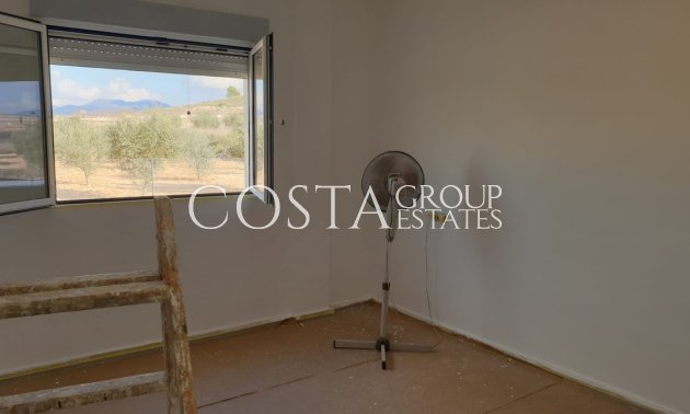 Resale - Villa -
Pinoso - Pinoso Centro