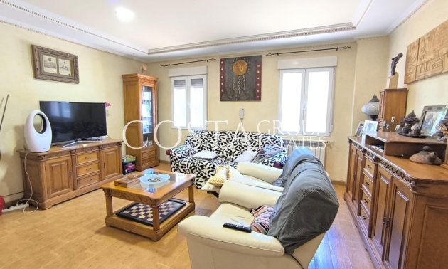 Wiederverkauf - Villa -
Yecla - Yecla Centro