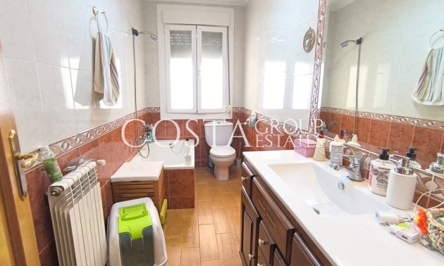 Wiederverkauf - Villa -
Yecla - Yecla Centro