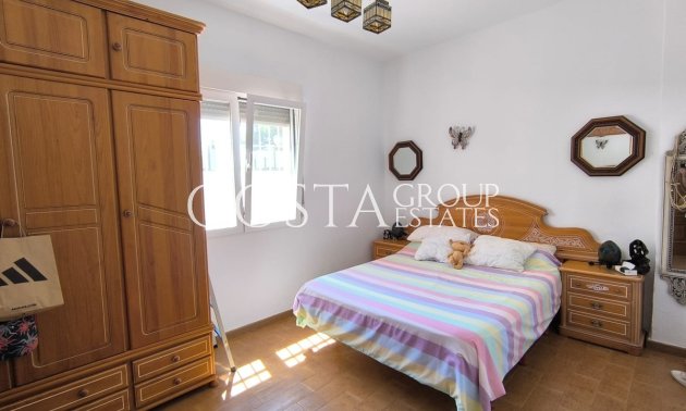 Wiederverkauf - Villa -
Yecla - Yecla Centro