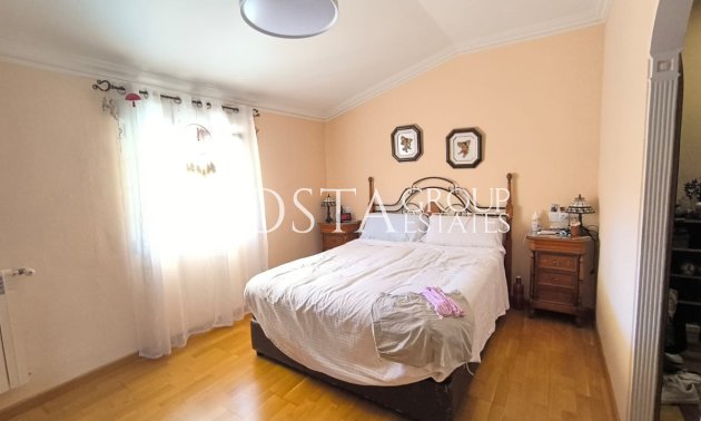 Wiederverkauf - Villa -
Yecla - Yecla Centro