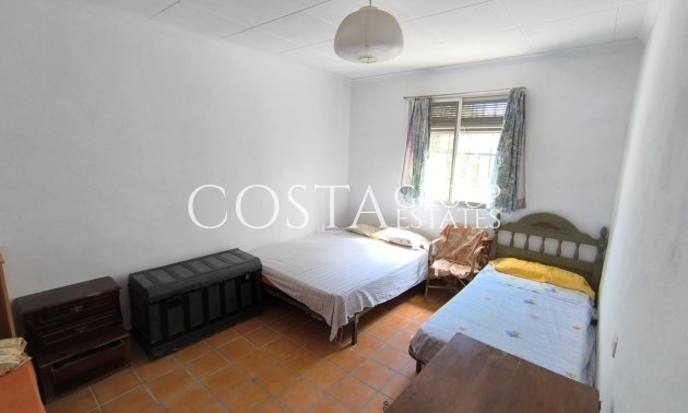 Herverkoop - Villa -
Yecla - Yecla Centro