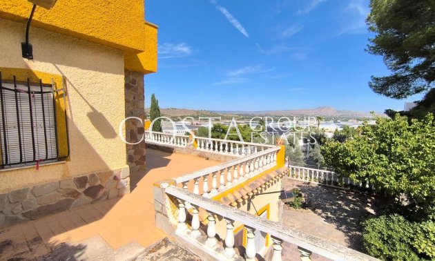 Herverkoop - Villa -
Yecla - Yecla Centro