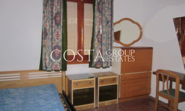 Herverkoop - Villa -
Yecla - Yecla Centro