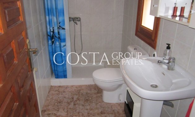 Herverkoop - Villa -
Yecla - Yecla Centro