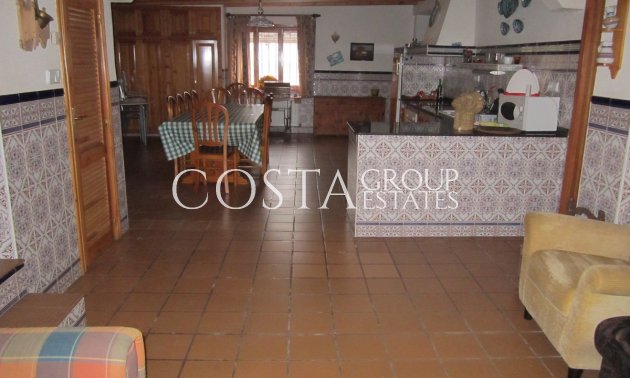 Herverkoop - Villa -
Yecla - Yecla Centro