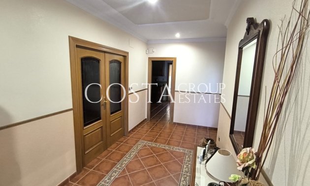 Wiederverkauf - Villa -
Yecla - Yecla Centro