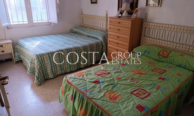 Wiederverkauf - Villa -
Yecla - Yecla Centro