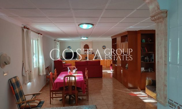 Herverkoop - Villa -
Yecla - Yecla Centro