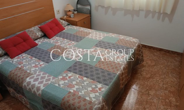 Herverkoop - Villa -
Yecla - Yecla Centro