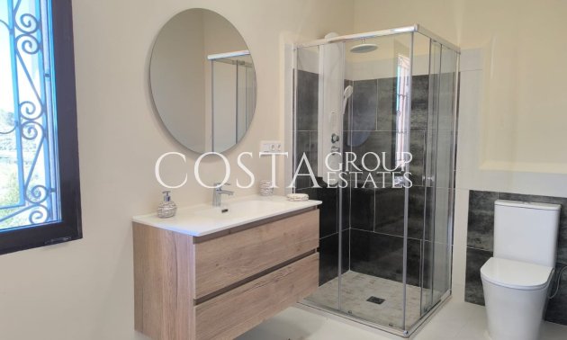 Herverkoop - Villa -
Abanilla - Abanilla Centro