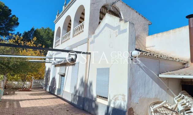 Herverkoop - Villa -
Yecla - Yecla Centro