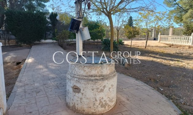 Herverkoop - Villa -
Yecla - Yecla Centro