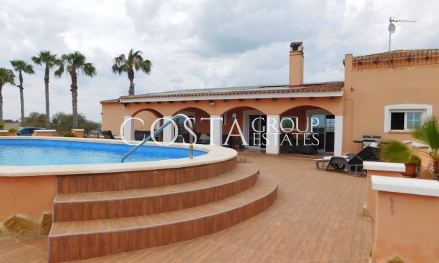 Revente - Villa -
Dolores - Dolores Centro