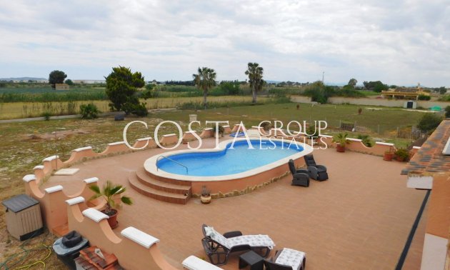 Revente - Villa -
Dolores - Dolores Centro