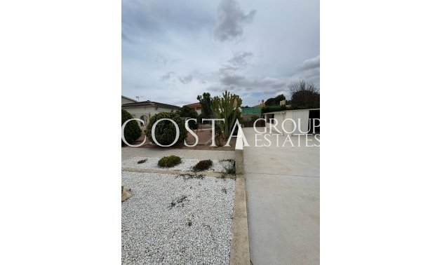 Resale - Villa -
San Fulgencio - La Marina