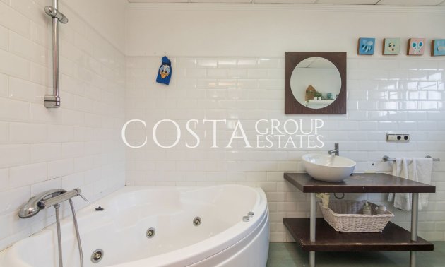 Resale - Villa -
Almoradí - Almoradi Centro