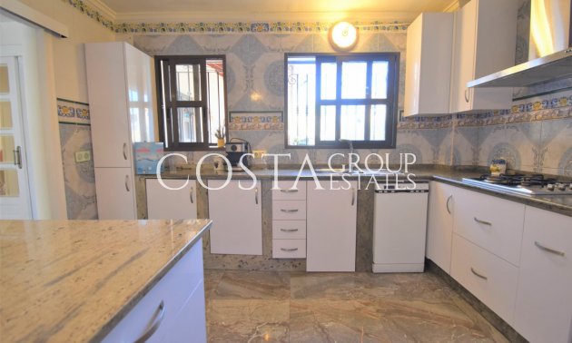 Herverkoop - Villa -
Orihuela Costa - Villamartin