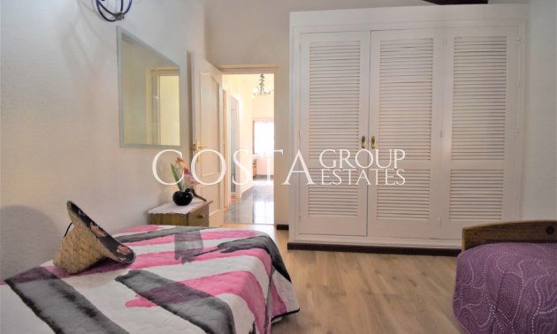 Herverkoop - Villa -
Orihuela Costa - Villamartin