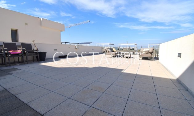 Herverkoop - Villa -
Orihuela Costa - Villamartin