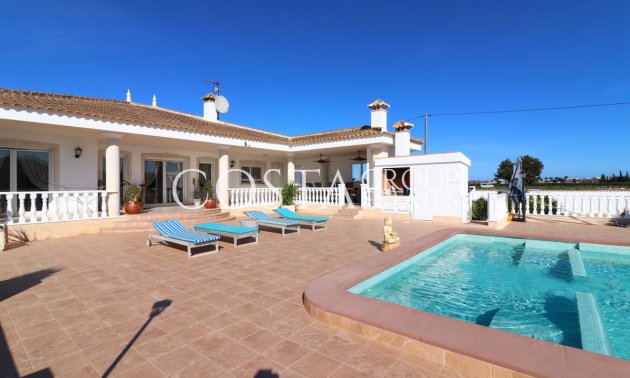 Herverkoop - Villa -
Rojales - Rojales Centro