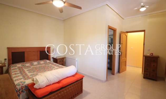 Herverkoop - Villa -
Catral - Catral Centro