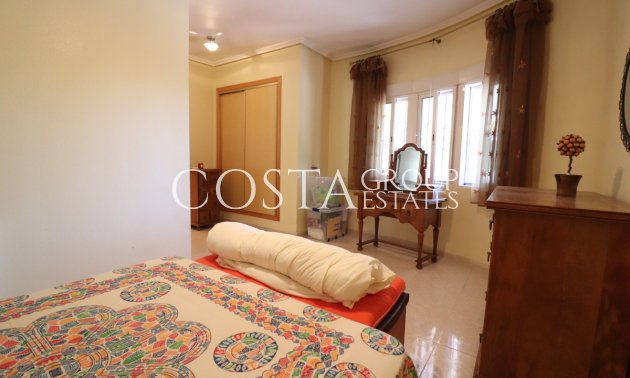 Herverkoop - Villa -
Catral - Catral Centro