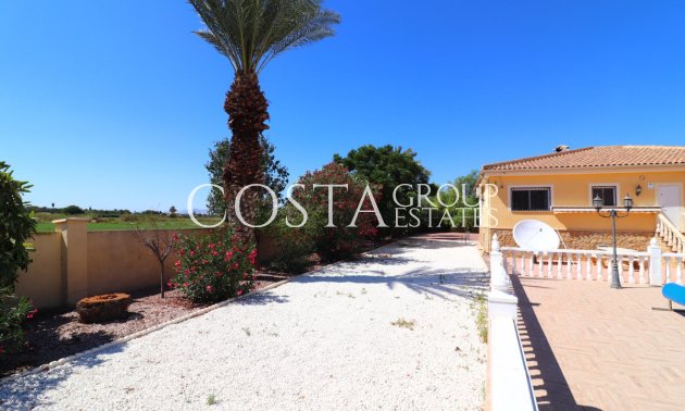 Herverkoop - Villa -
Catral - Catral Centro