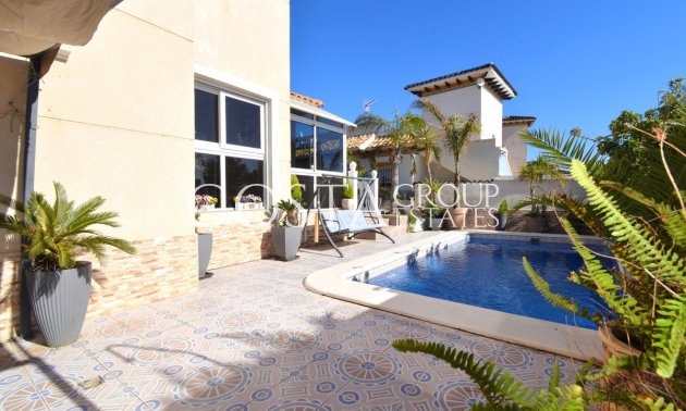 Herverkoop - Villa -
Orihuela Costa - Playa Flamenca