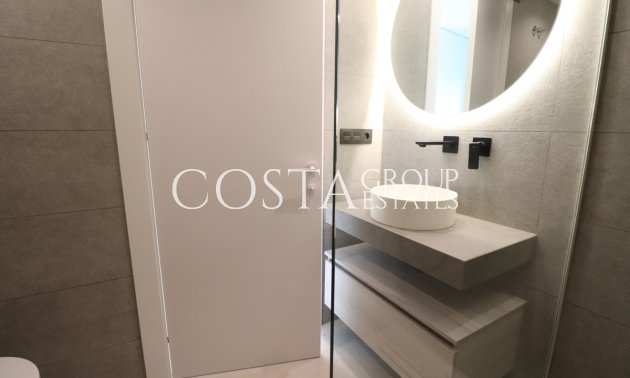 Wiederverkauf - Apartments -
Urbanización El Raso