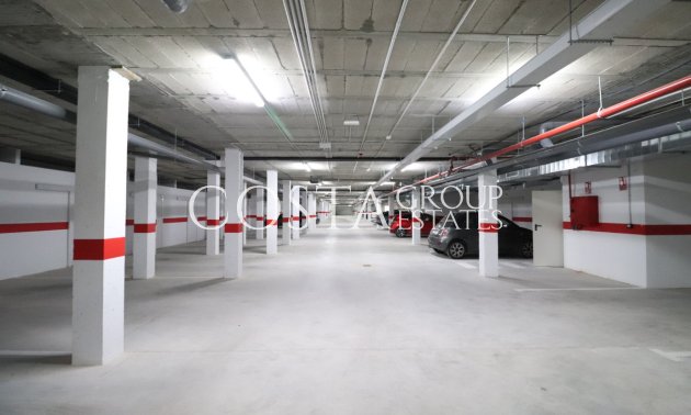 Wiederverkauf - Apartments -
Urbanización El Raso