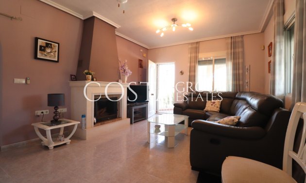 Herverkoop - Villa -
Catral - Catral Centro