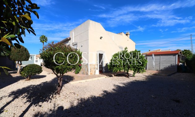 Herverkoop - Villa -
Catral - Catral Centro