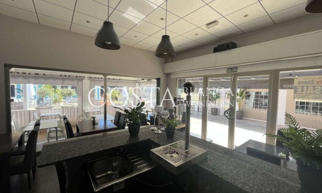 Revente - Propriété commerciale -
Dehesa de Campoamor