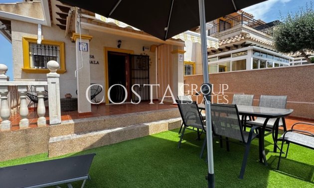 Odsprzedaż - Dom -
Orihuela Costa - Villamartin