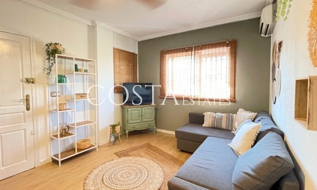 Odsprzedaż - Dom -
Orihuela Costa - Villamartin