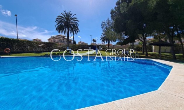 Odsprzedaż - Dom -
Orihuela Costa - Villamartin