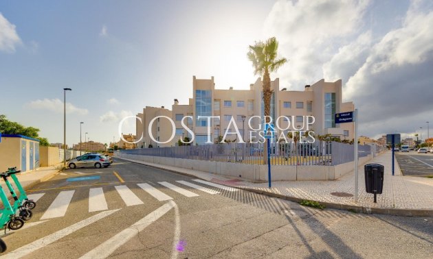 Wiederverkauf - Apartments -
Orihuela Costa - Villamartin