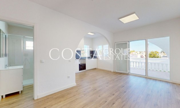 Resale - Villa -
Orihuela Costa - Villamartin