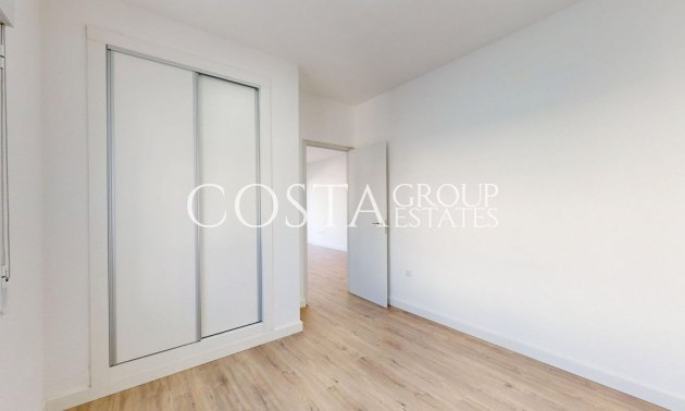 Resale - Villa -
Orihuela Costa - Villamartin