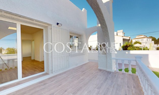 Resale - Villa -
Orihuela Costa - Villamartin