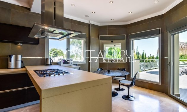 Resale - Villa -
Benissa - Benissa Centro