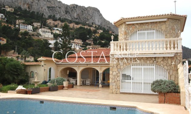 Resale - Villa -
Calpe - la Canuta